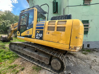 bager KOMATSU 210NLC-11