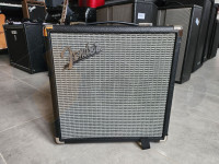 Fender Rumble 15 bas pojačalo  (36 rata, besplatna dostava)