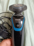 Brijaći aparat Philips 5000 serija sa adapterom
