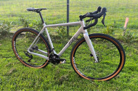 Gravel bicikl Pearl, Shimano GRX (M) carbon kao novo