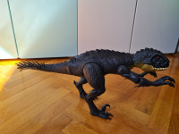 Igračka DINOSAUR Jurassic World- stanje:NOVO!