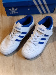 Nove Adidas tenisice 32