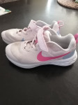 Nike dj. tenisice vel 32