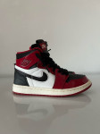 Nike Jordan 1 zoom chicago