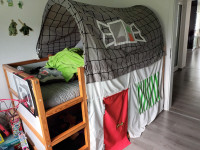 Krevet na kat Ikea Kura + šator