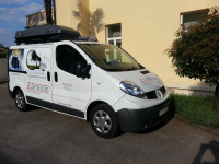 Renault trafic 2.0 DCI OČUVAN I SERVISIRAN + ZIMSKE GUME SA FELGAMA