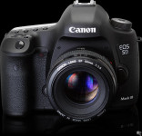 Canon 5D mark III, objektiv i novi grip