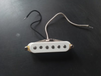 Alnico midle pickup