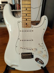 FENDER PLAYER STRATOCASTER MN PWT