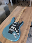 Fender Stratocaster Player HSS FR plava NOVO + Fender tweed kofer