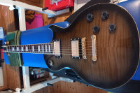 LES PAUL PERFORMER