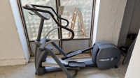 Eliptični trenažer (Orbitrek) PRECOR - rabljeni stroj 390€