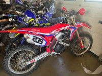 Honda CRF 450R Red Moto 450 cm3