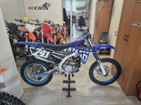 Yamaha YZF 250 cm3