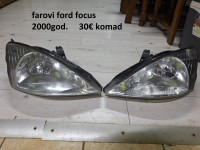 farovi ford focus 2000god.