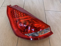 LIJEVA STOP LAMPA FORD FIESTA 2010g