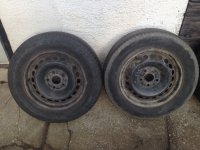 ** Felge s gumama - 1 Bridgestone+2 Goodyear - 195/65/15 za VW **