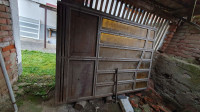 Dvokrilna metalna garažna vrata