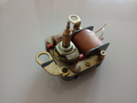 Motor gramofona Belair, oznaka 5204, 230 V