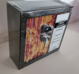 GUNS N ROSES – USE YOUR ILLUSION ltd super deluxe box 12LP/BRD