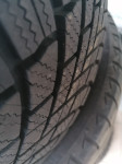 Gume Bridgestone 205/55/17 zimska 1 kom.