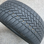 Gume Bridgestone 215/45/18 zimska 2 kom.