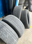 Gume Bridgestone 225/55/16 zimska 4 kom.