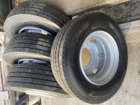 Gume Hankook 235/75/17,5 Guma i felga NOVO