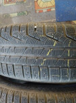 Gume Pirelli 225/55/17 zimska 2 kom.