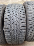 Rabljene zimske gume marke Pirelli 225/40/19 dobrog stanja