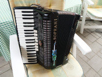 Harmonika Hohner verdi 120 bas.,troglasna,moguća zamjena