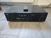 AKAI 37 cd player