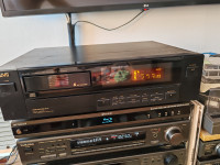 CD player JVC XL-M301