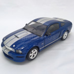 1/18 1:18 model Ford Mustang Shelby GT500 (2008)