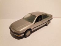 1:43 Opel Senator A, sivi model