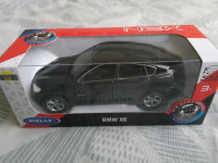 BMW X6 CRNI autić igračka model maketa (NOVO) Welly 1:32