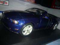 Diecast model FORD Mustang GT cabriolet 1/18 Maisto