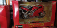 motori 1:18 burago i maisto