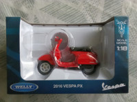 VESPA PX125 2016 (NOVO) skuter motor igračka model, Welly 1:18