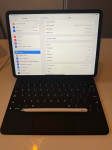 Apple iPad Pro 11 inch 256GB + Magic Keyboard +Apple Pencil