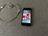 iPhone 5s,ispravno,sve mreze,punjac-usb,hr meni,youtube,16gb