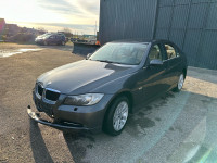 BMW serija 3 320i *** OSTECENO VOZILO ***