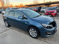 Opel Astra Karavan 1,6 CDTI 2014god.karambol prodajem