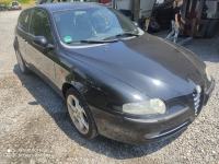 alfa romeo 147 prednja desna vrata i desni blatobran