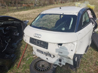 audi a1 zadnja hauba