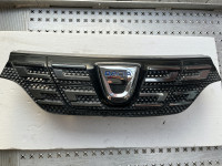 Dacia Spring 2022 prednja maska 623105273R