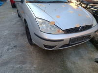 ford focus 2003 prednji desni i lijevi blatobran