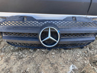 MASKA GRILL PREDNJA MERCEDES SPRINTER W906