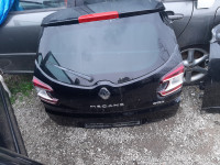 RENAULT MEGANE GRANDTOUR ZADNJA HAUBA 2014