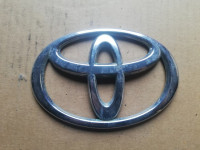 Toyota Land Cruiser znak